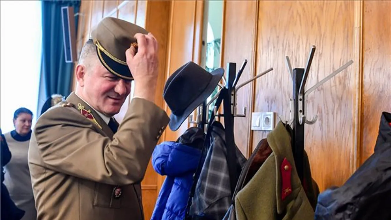 Tábornokper: 13-an börtönbe mennek, 4 embert felmentettek