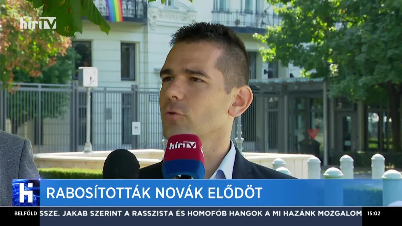 Rabosították Novák Elődöt