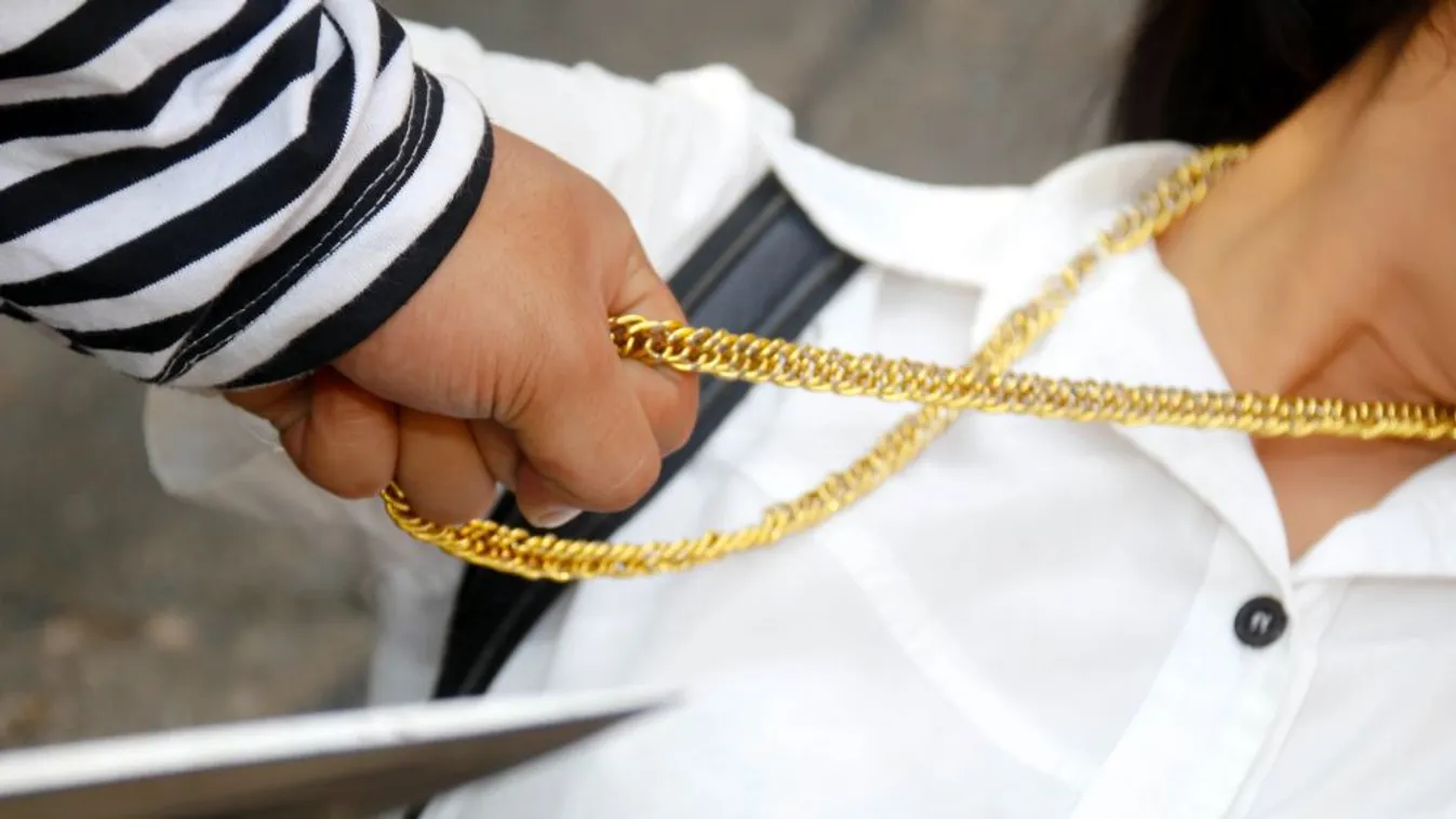 Egy órán belül két nőt támadtak meg nyaklánckitépők