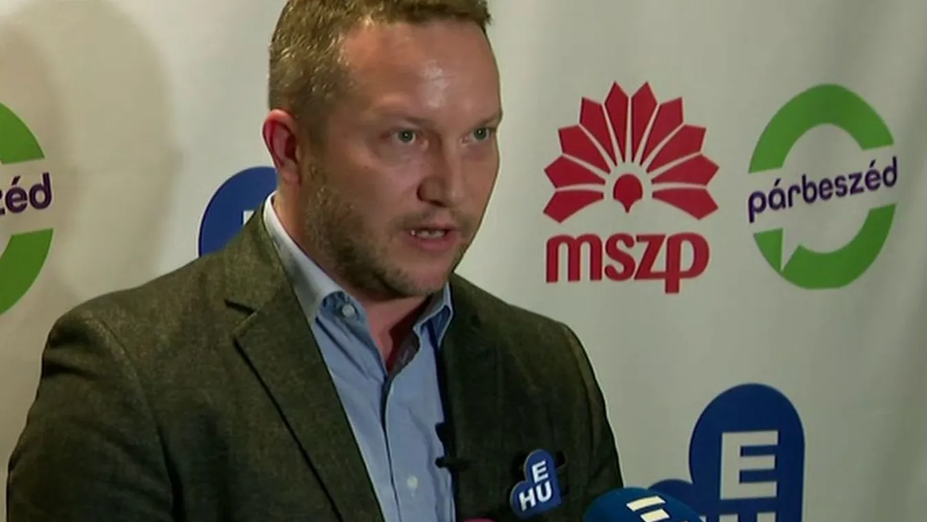 Ujhelyi István nyilvánosan megígérte a kerítés lebontását