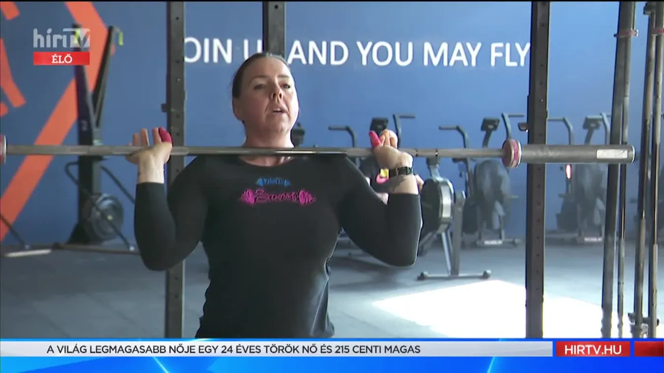 Mozaik: Szuromi Tímea súlyemelő