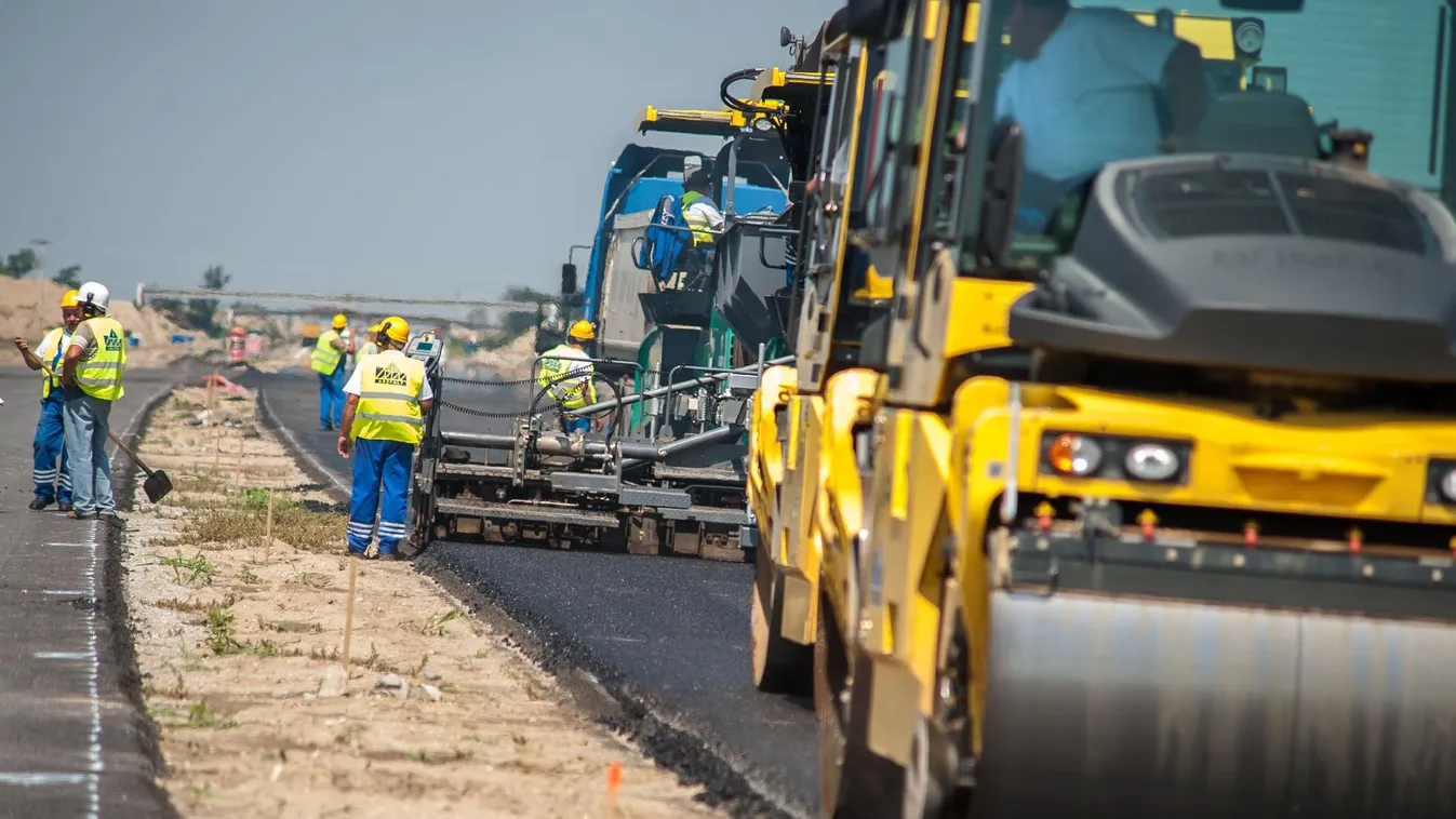 Négy év késéssel készülhet el az M4-es út