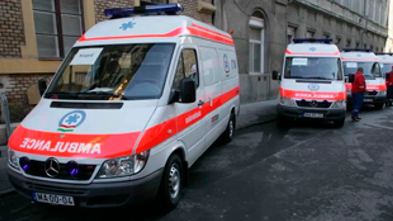 Tizenhárom fiatalt szállítottak kórházba a Corvinus gólyatáborából