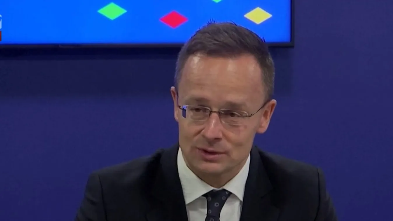 Facebook-oldalán reagált a Kanadában zajló politikai eseményekre Szijjártó Péter  + videó