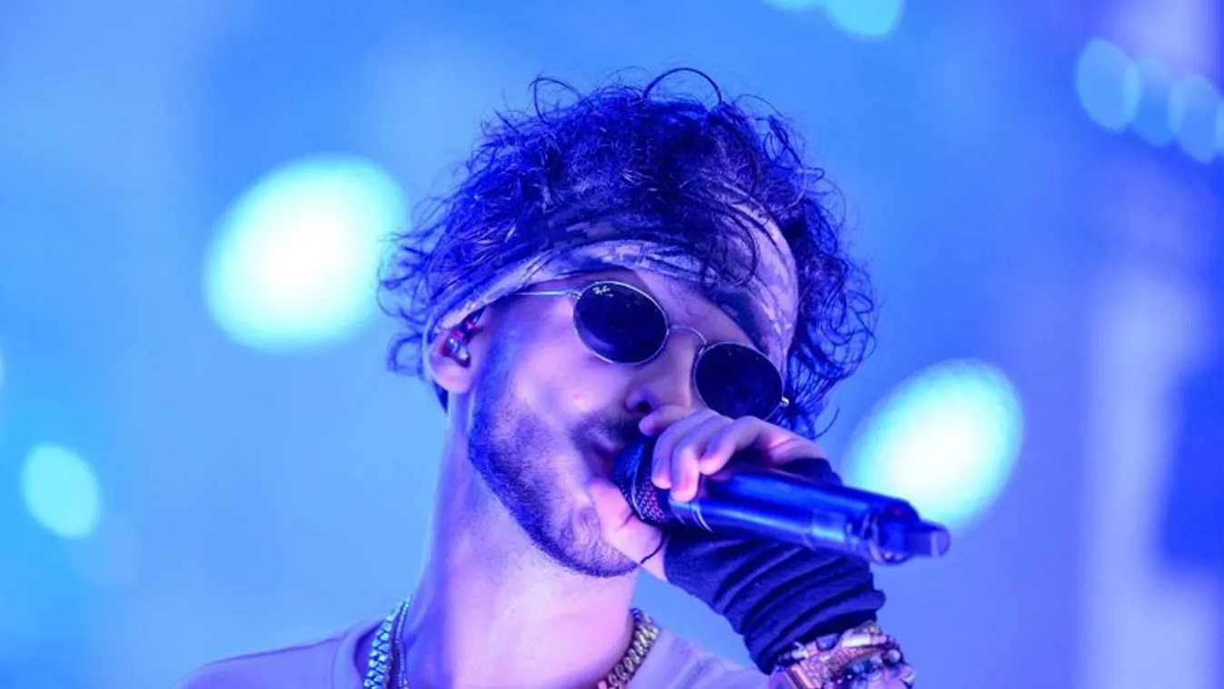 Tóth Gabi: Nagyon szeretem Azahriah-t, bár mindenki cseszteti