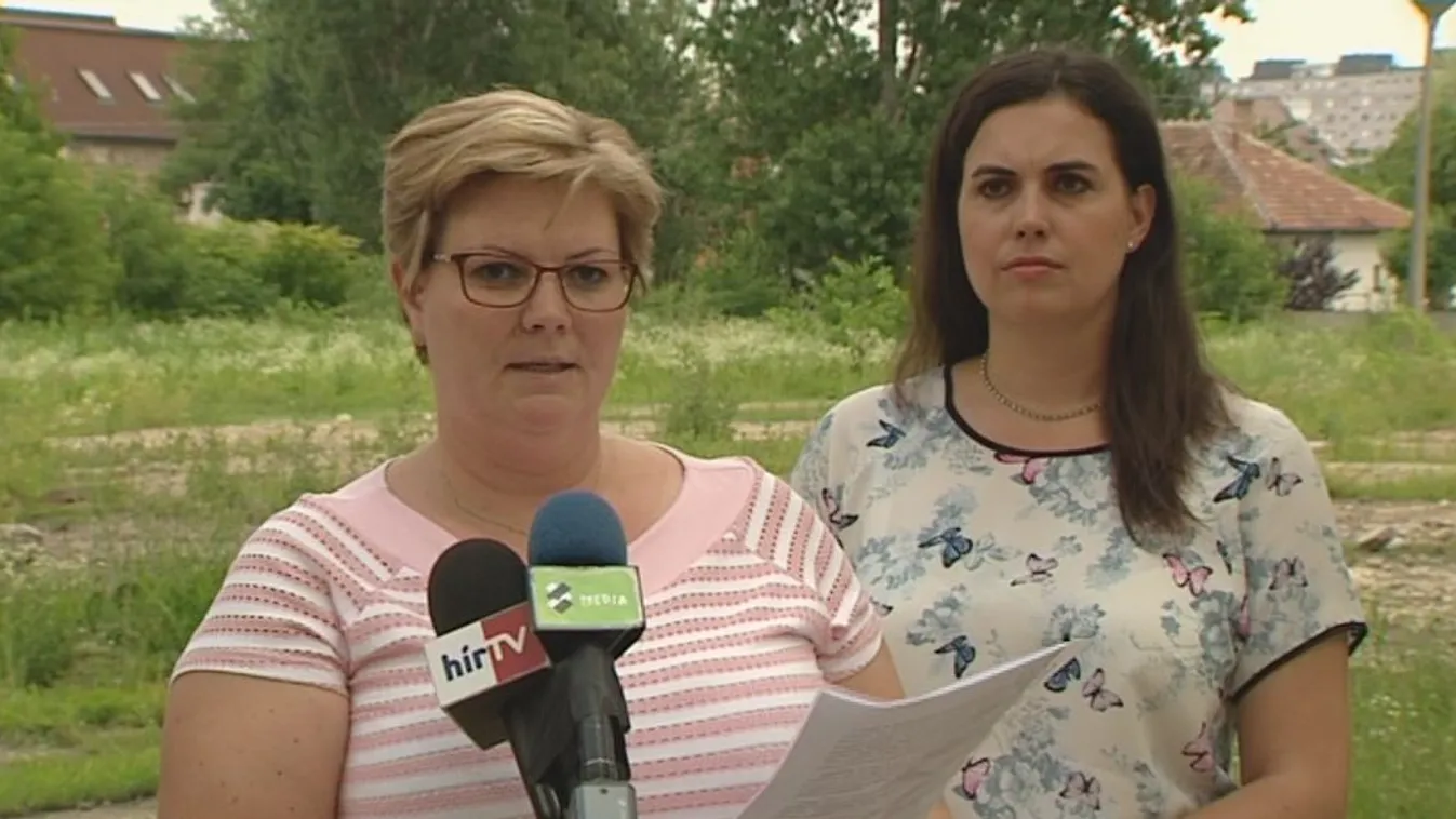 Uszoda lesz a kórház helyén