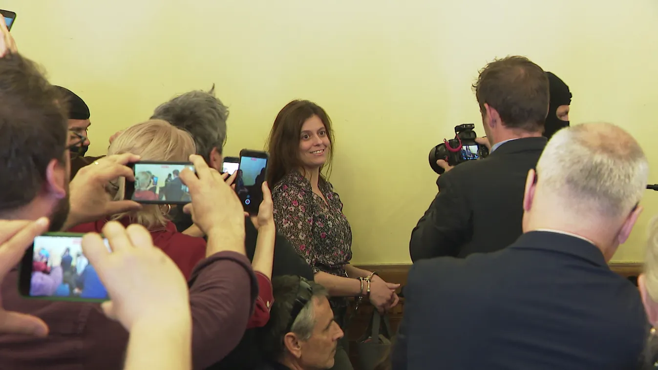 Olaszországban ismét fókuszban Ilaria Salis pere + videó