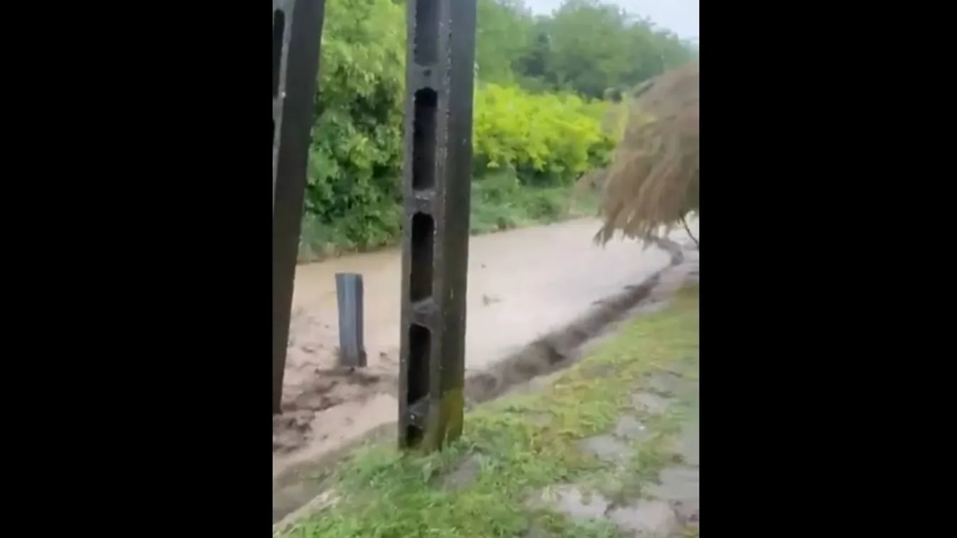 Nagyon nagy a baj, megint sártengerben úszik a Fejér vármegyei település + videó