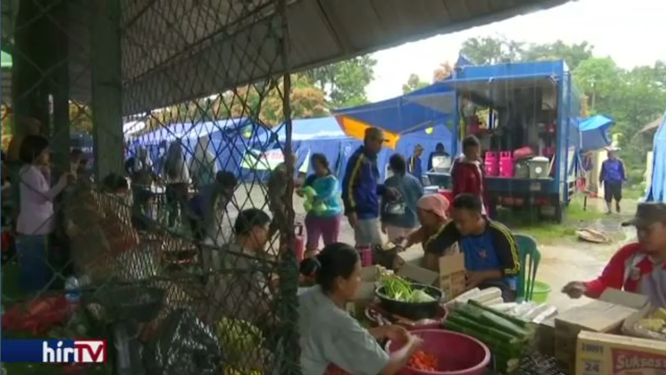 Átmeneti szállásokon húzzák meg magukat a cunami túlélői