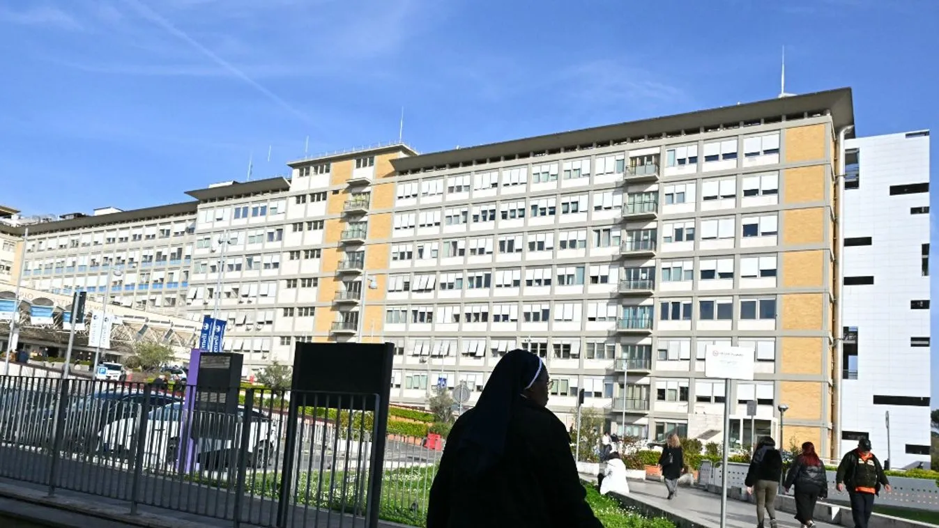 Ferenc pápát kiengedik a kórházból, ez vár rá + videó