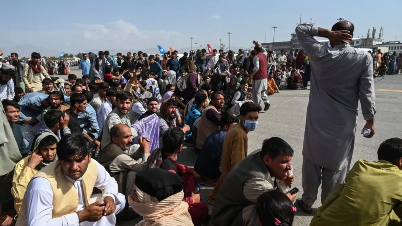 Több mint 18 ezer embert evakuáltak a tálib hatalomátvétel óta