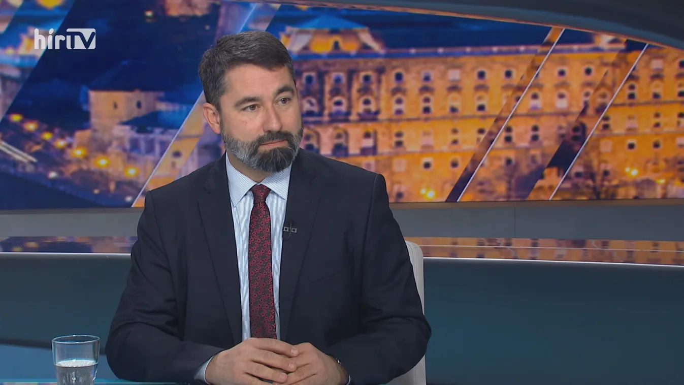 Hidvéghi Balázs: Komoly erőként tekintenek a V4 országaira
