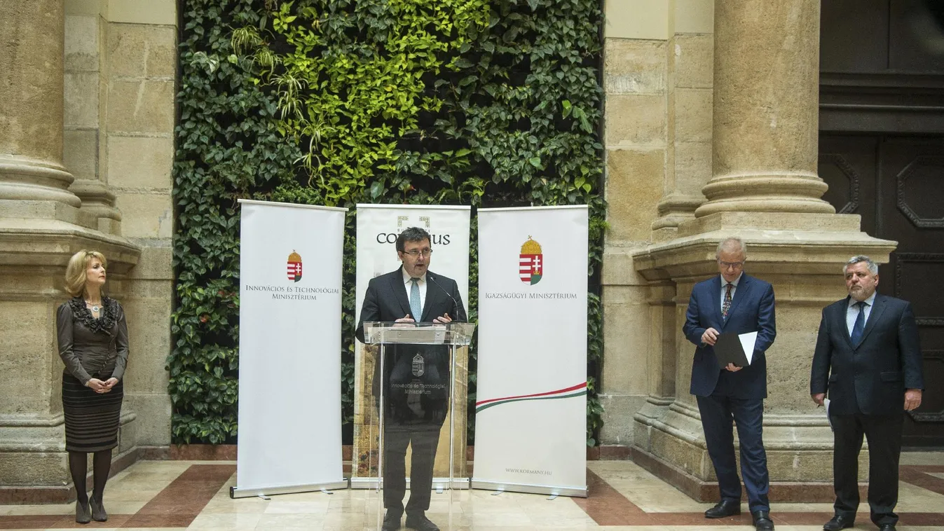 Palkovics: A Corvinus kiválóságát mutatja, hogy rájuk esett a választás