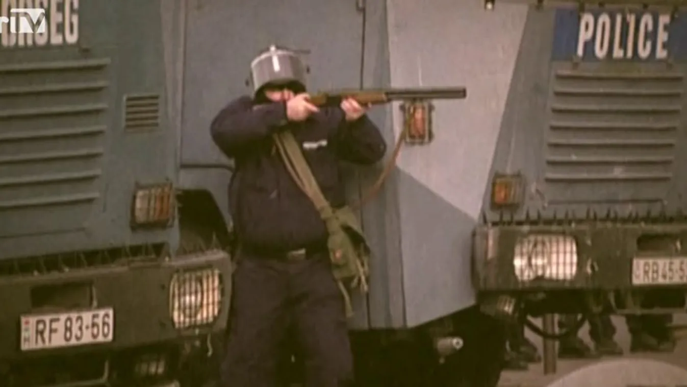 Rákay Philip: Gyurcsányéknál családi hagyomány emberek közé lövetni