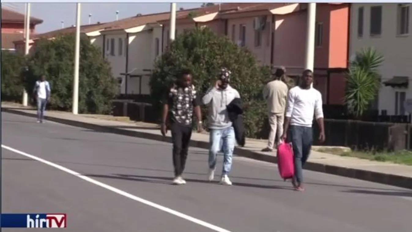 Elkezdték kiüríteni Európa legnagyobb migránstáborát