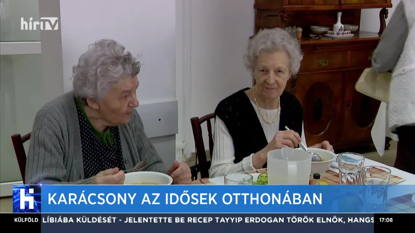 Karácsony az idősek otthonában