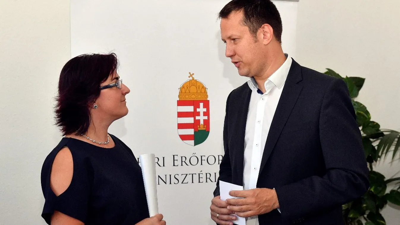 Fülöp Attila: A kormány folyamatosan növeli az ápolási díj mértékét