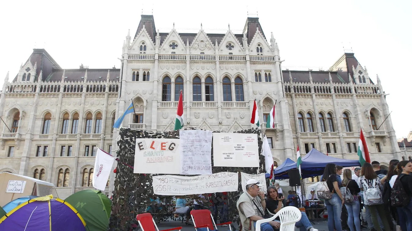 Jegybanki pénzből kártalanítanák a devizahiteleseket