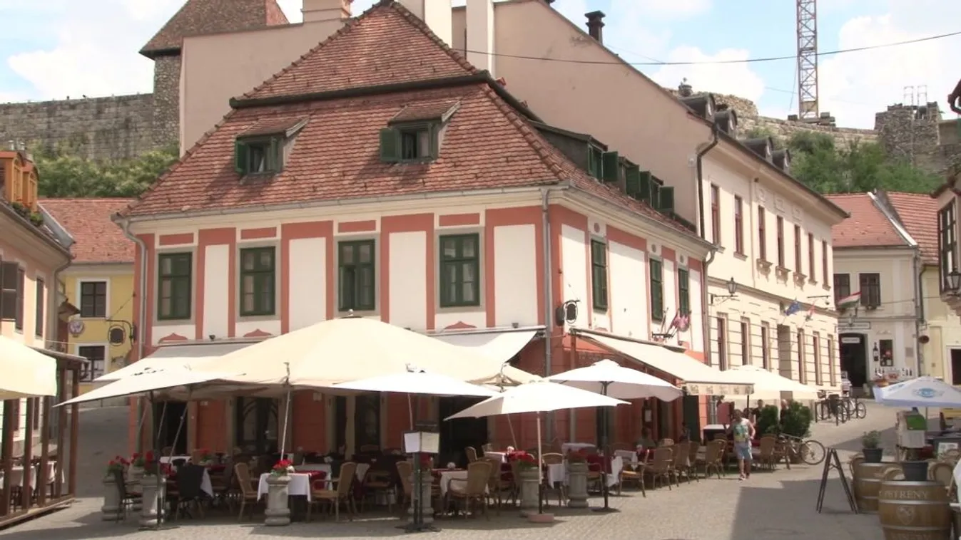 Megszavazták az egri Senator-Ház eladását