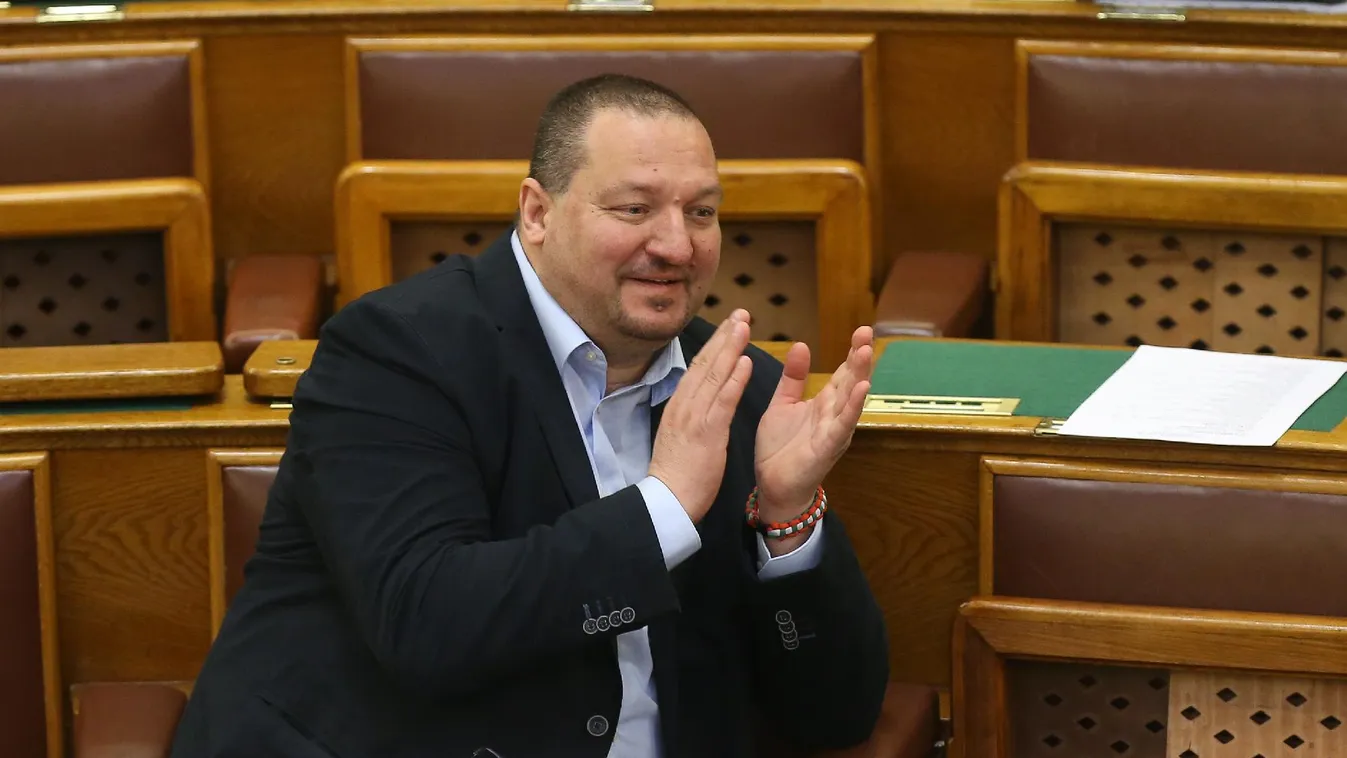 Itt vannak a nevek: A TASZ-t és a Transparencyt is likvidálnák Orbánék