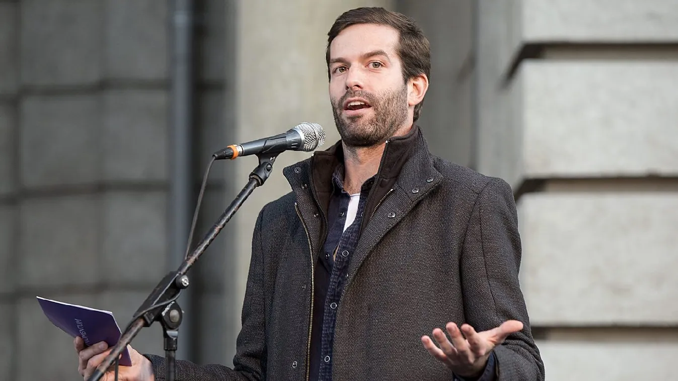 Gajdics Ottó: Már megint elejtett valamit...