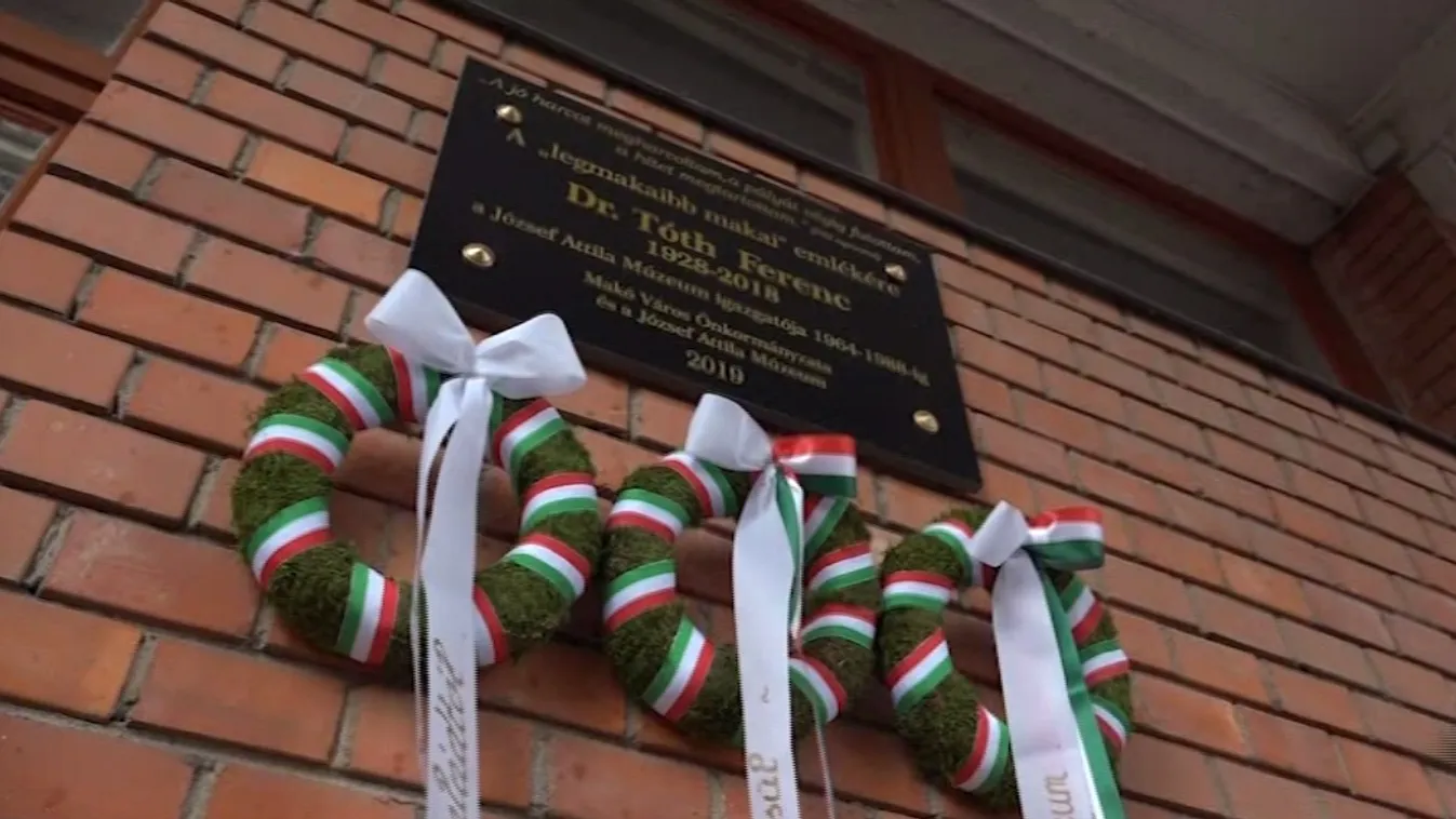 Emléktáblát avattak a „legmakaibb makai” emlékére