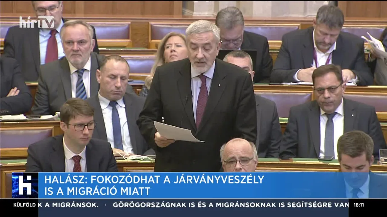 Halász: Fokozódhat a járványveszély is a migráció miatt