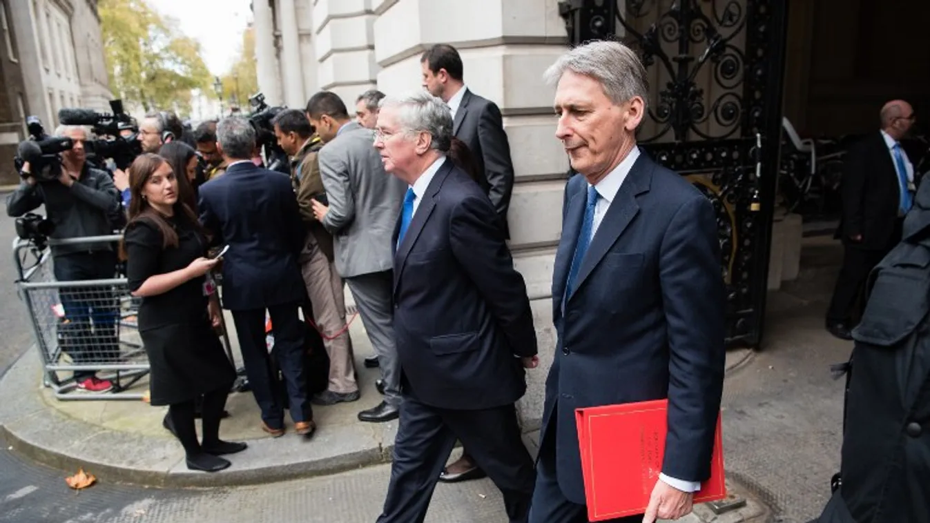 A párizsihoz hasonló terrortól tartanak Londonban