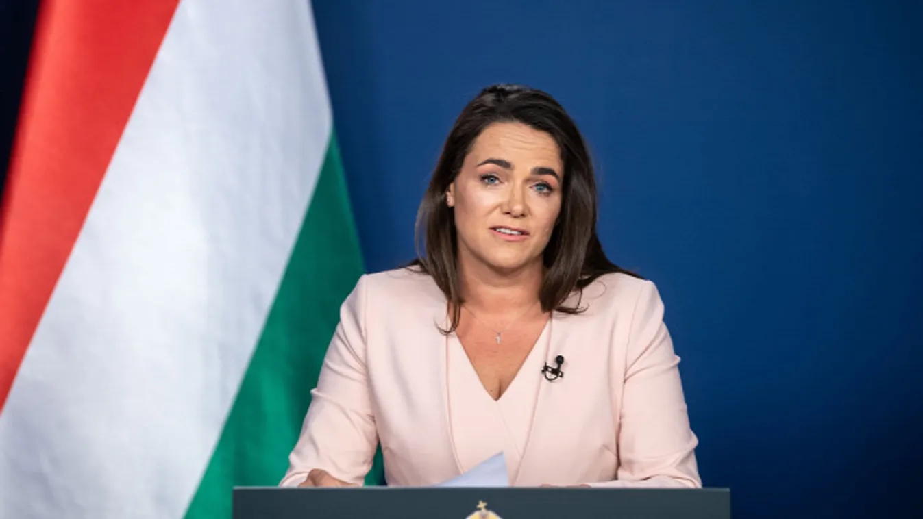 Novák Katalin: Továbbra is igényelhető minden családtámogatás