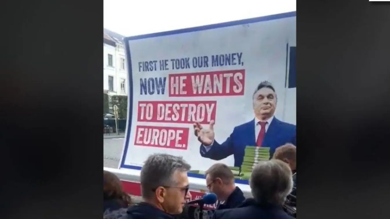 Orbán Viktor portréja brüsszeli óriásplakátokon