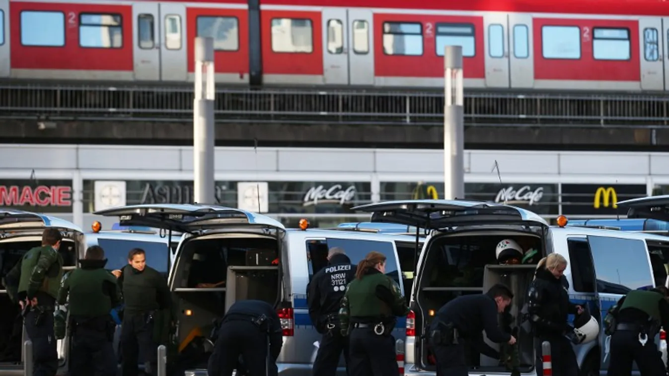 Utcára ment az iszlámellenes szélsőjobb Kölnben