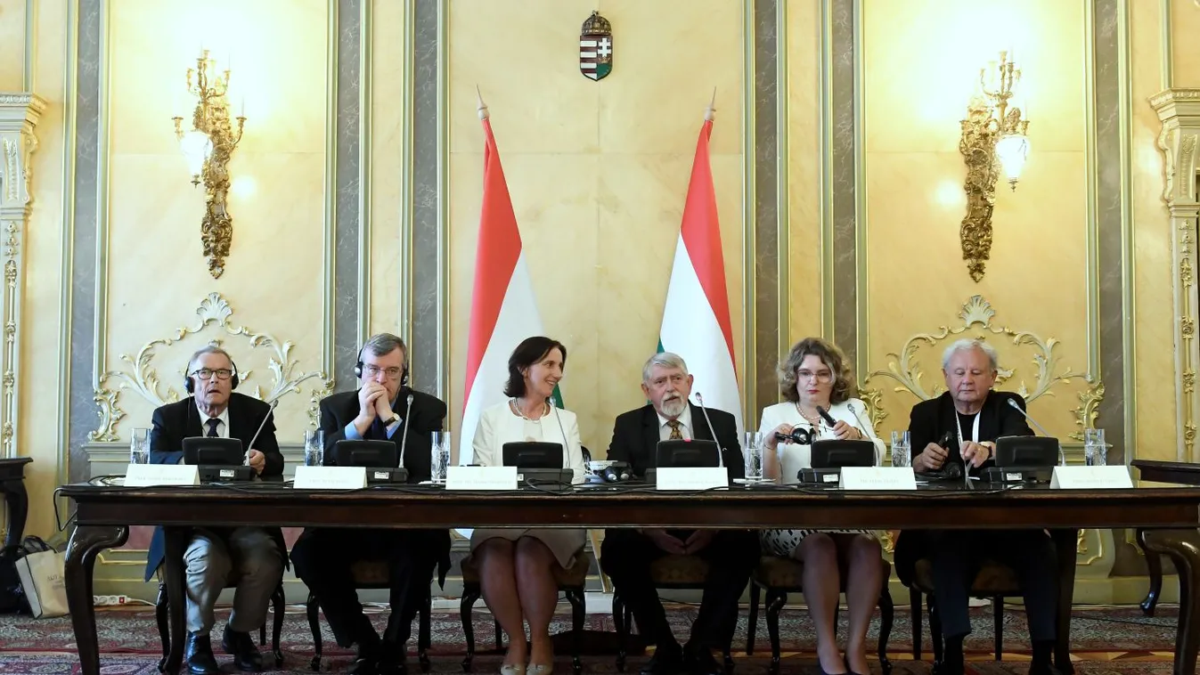 Kásler Miklós: Nagy jelentőségű a Közép- és Kelet-európai Onkológiai Akadémia megalakulása