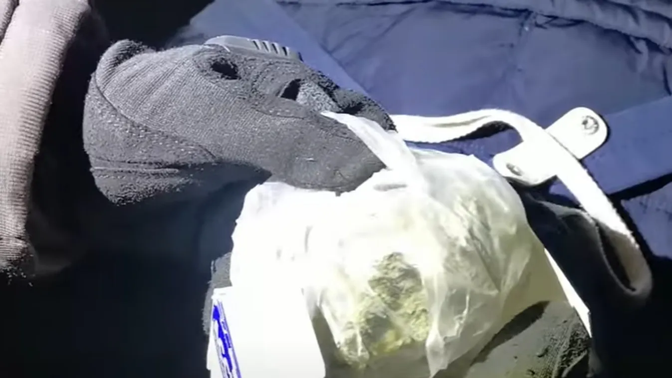 Karácsonyi meglepetés rendőr módra