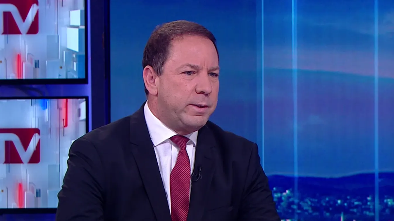 Napindító: Ursula von der Leyen megállapodott az Egyesült Államokkal egy egységes 15 százalékos vámtételben + videó