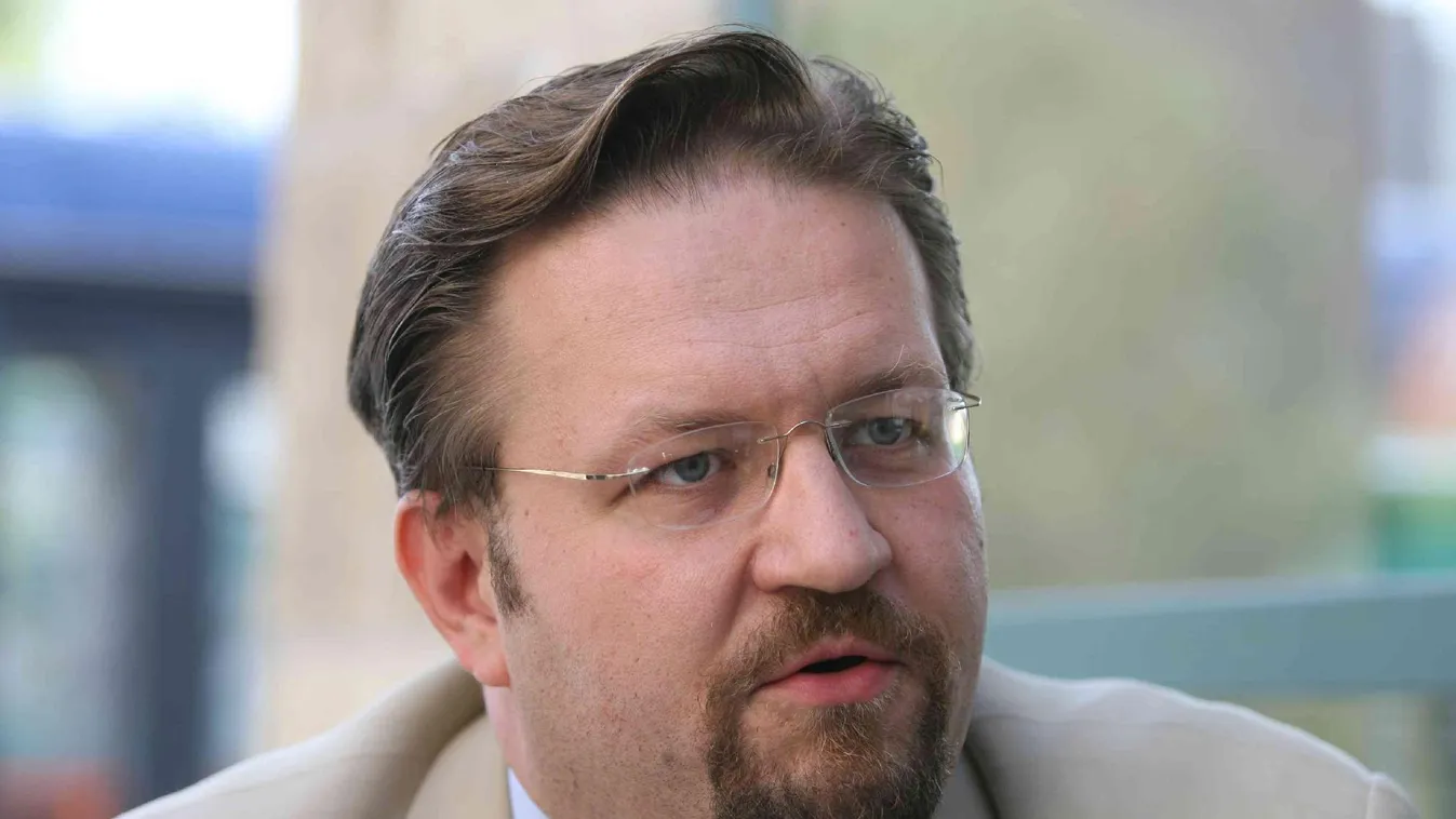 Gorka Sebestyén szerint nincs is ellene elfogatóparancs