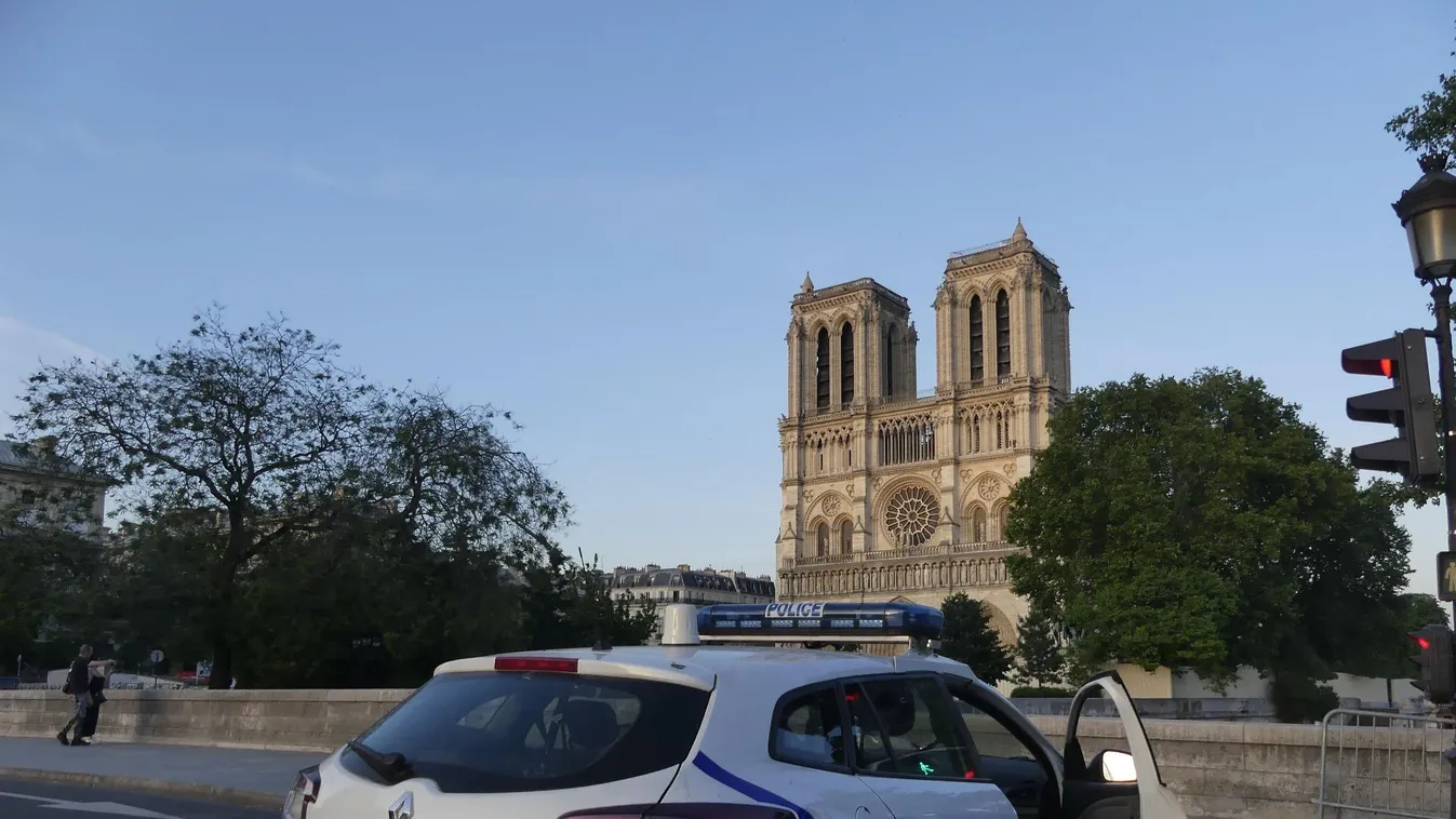 Több évtizedes börtön vár a párizsi női dzsihadista kommandó két legfőbb tagjára