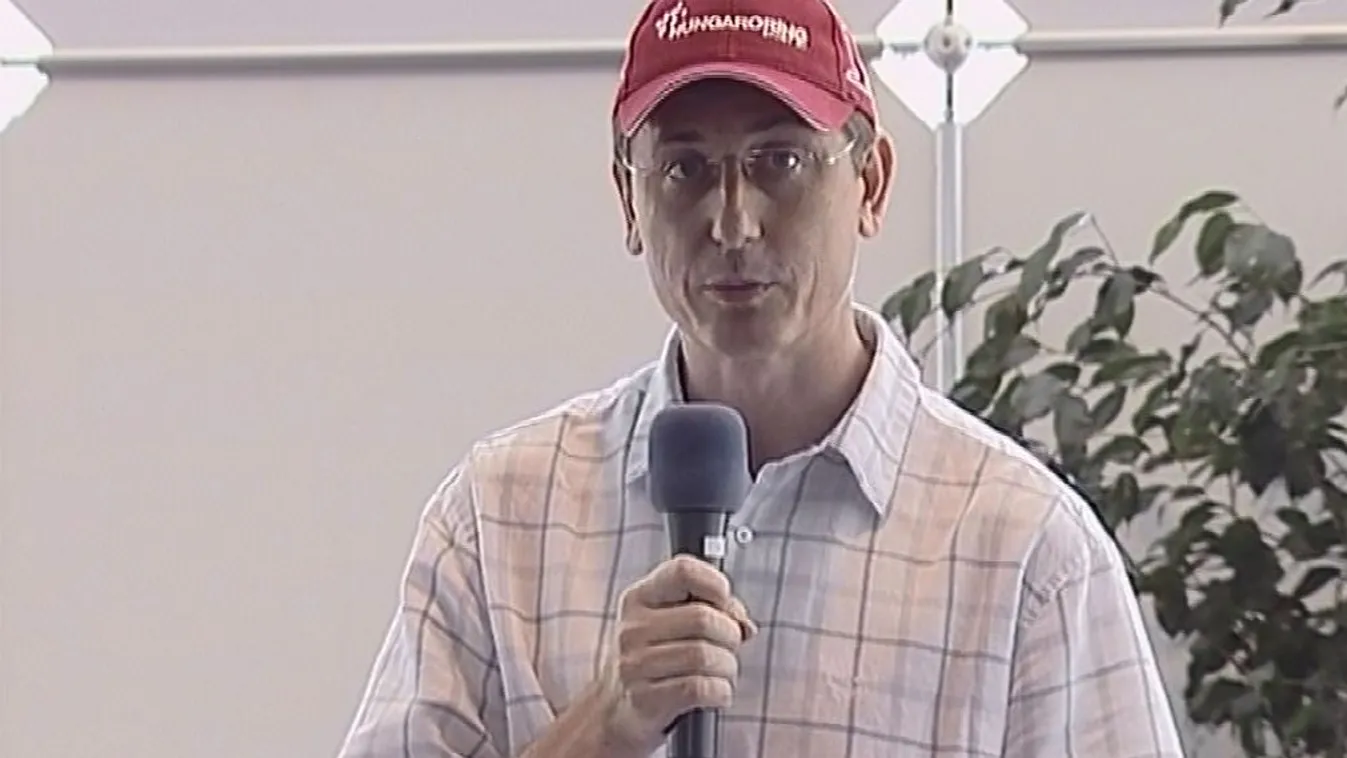 „Orbán kormányoz, Gyurcsány humbukol, az emberek még mindig félnek”