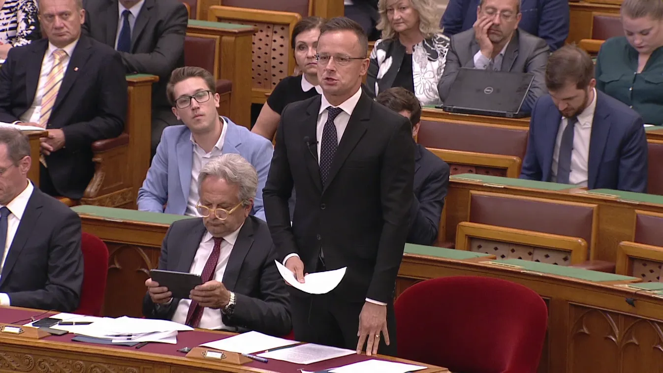 Szijjártó: Addig folytatjuk az ukrajnai humanitárius akciót, amíg szükséges