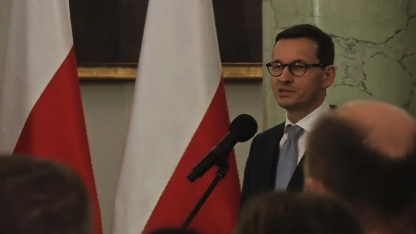 Letette az esküt az új kormány Lengyelországban