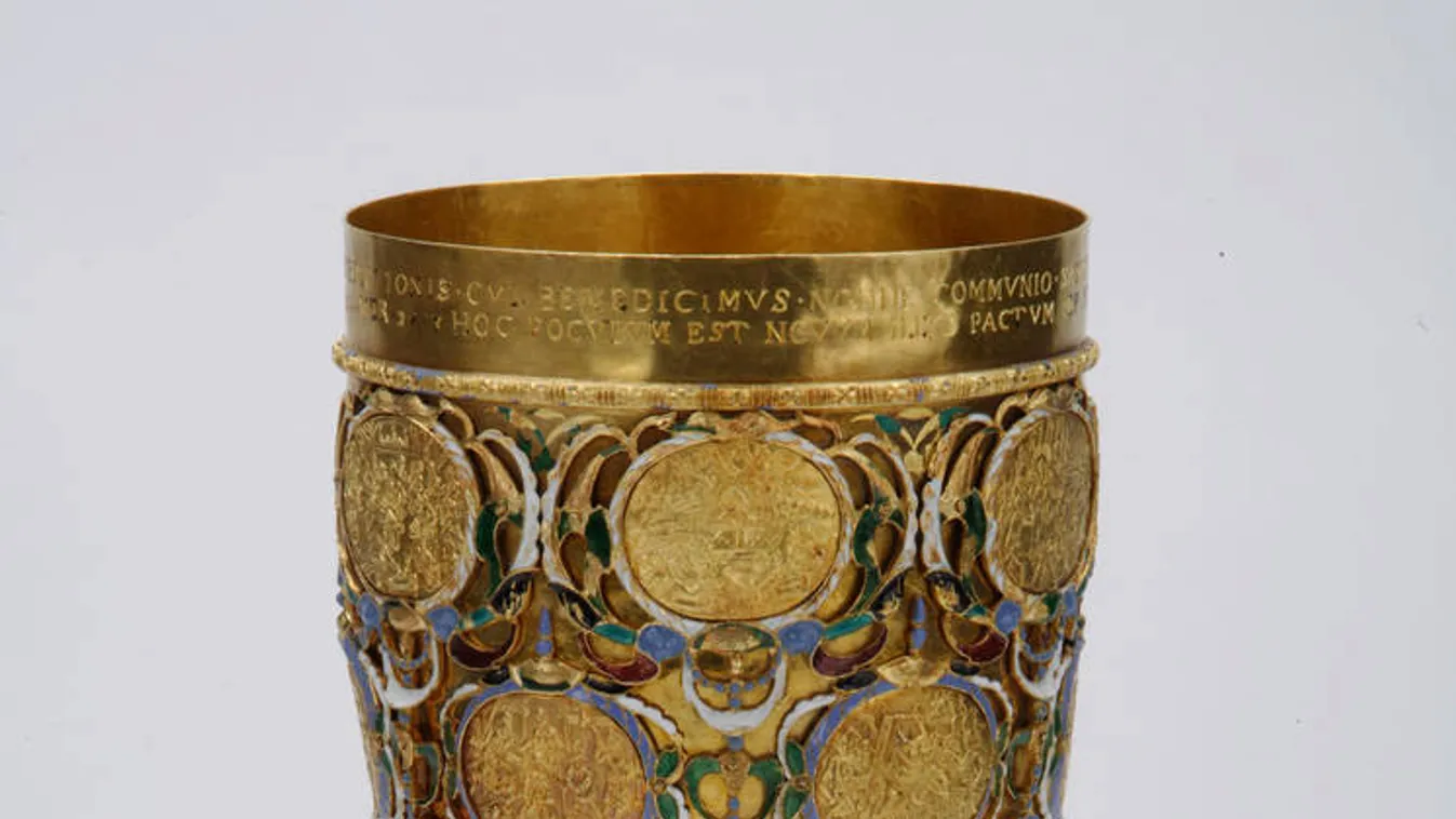 Passió egy fejedelmi aranykelyhen