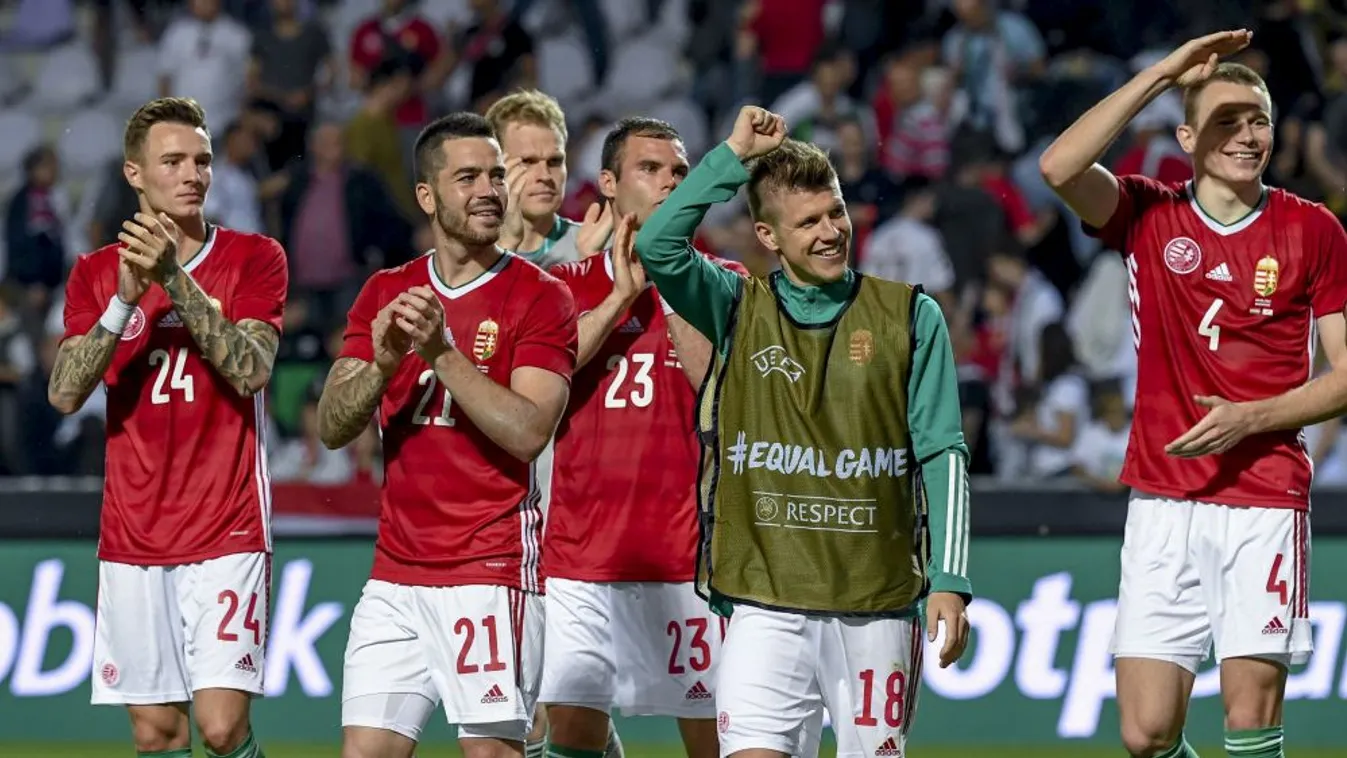 A magyar válogatott tagjai nem térdelnek le az EB-meccsek előtt