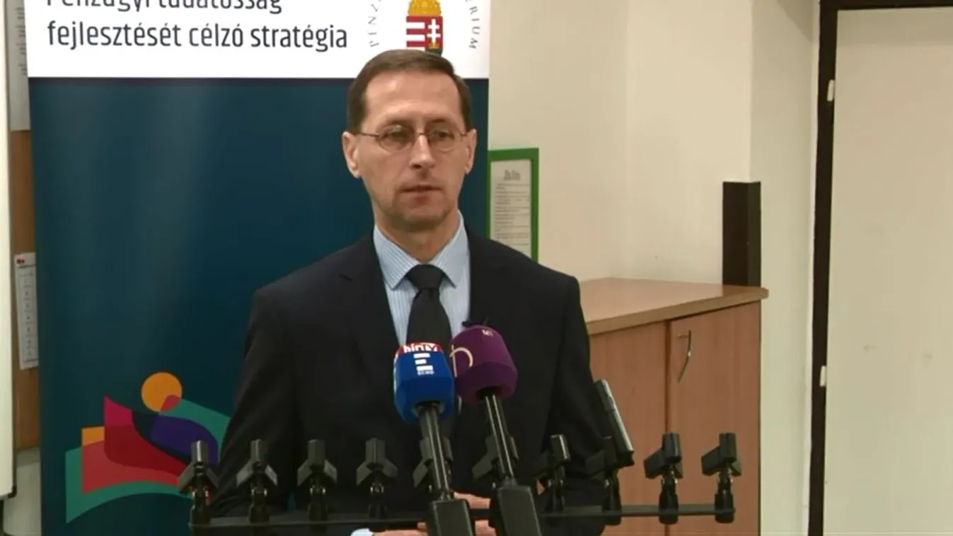 Varga Mihály: A fiatalok pénzügyi tudatosságra nevelése a cél