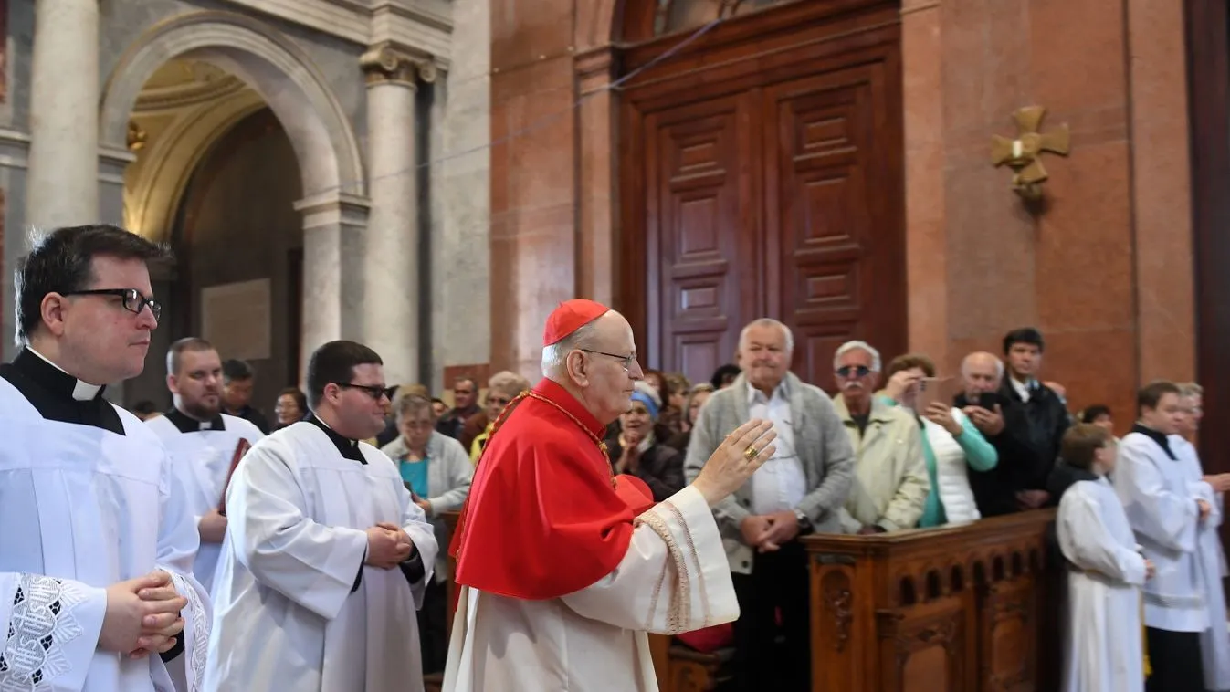 A nemzetközi média szerint jelentős esélye van a magyar bíborosnak a pápaválasztáson