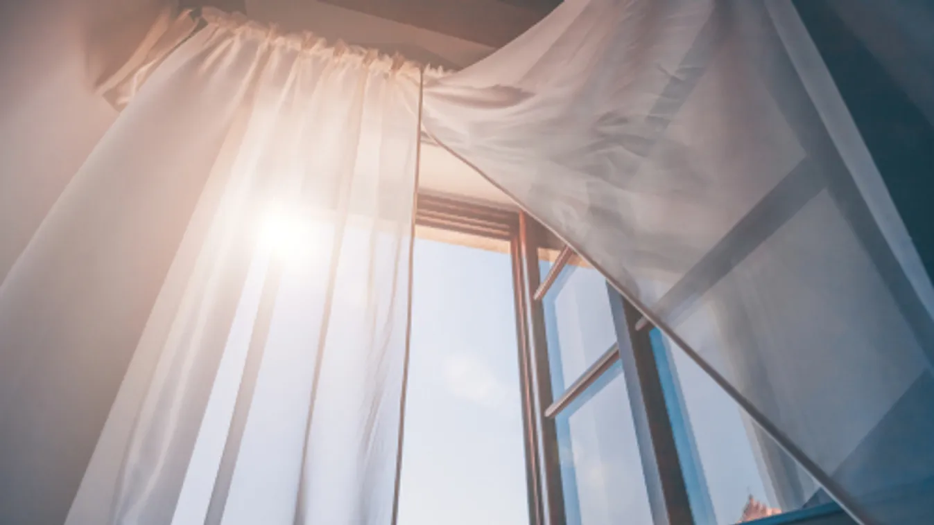 Tévedésből ugrott ki a randin a harmadik emeletről