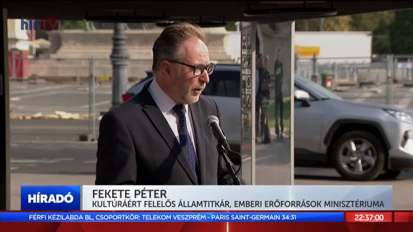 Láss csodát kiállításmegnyitó