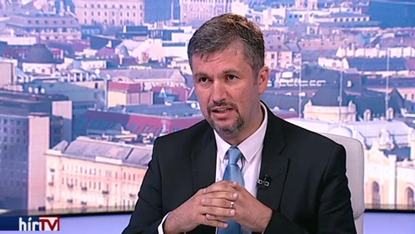 Az LMP beáll a Jobbik mögé