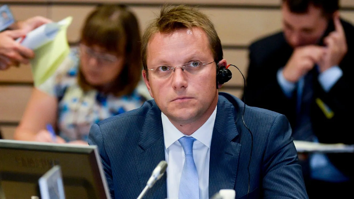 Várhelyi: Hiteles csatlakozási perspektívát kell biztosítani a Nyugat-Balkán országainak