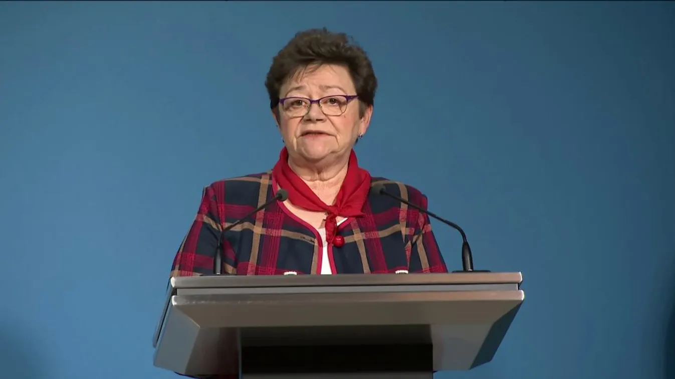 Müller Cecília: A jövő héten megérkezhet a Moderna vakcinája Magyarországra