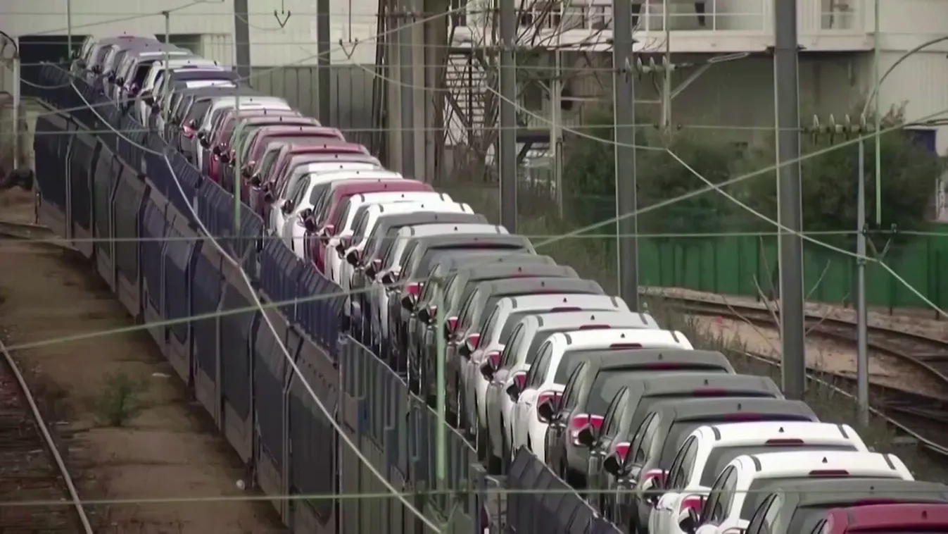 Munkahelyek tízezreit szünteti meg az európai autóiparban az elektromos átállás