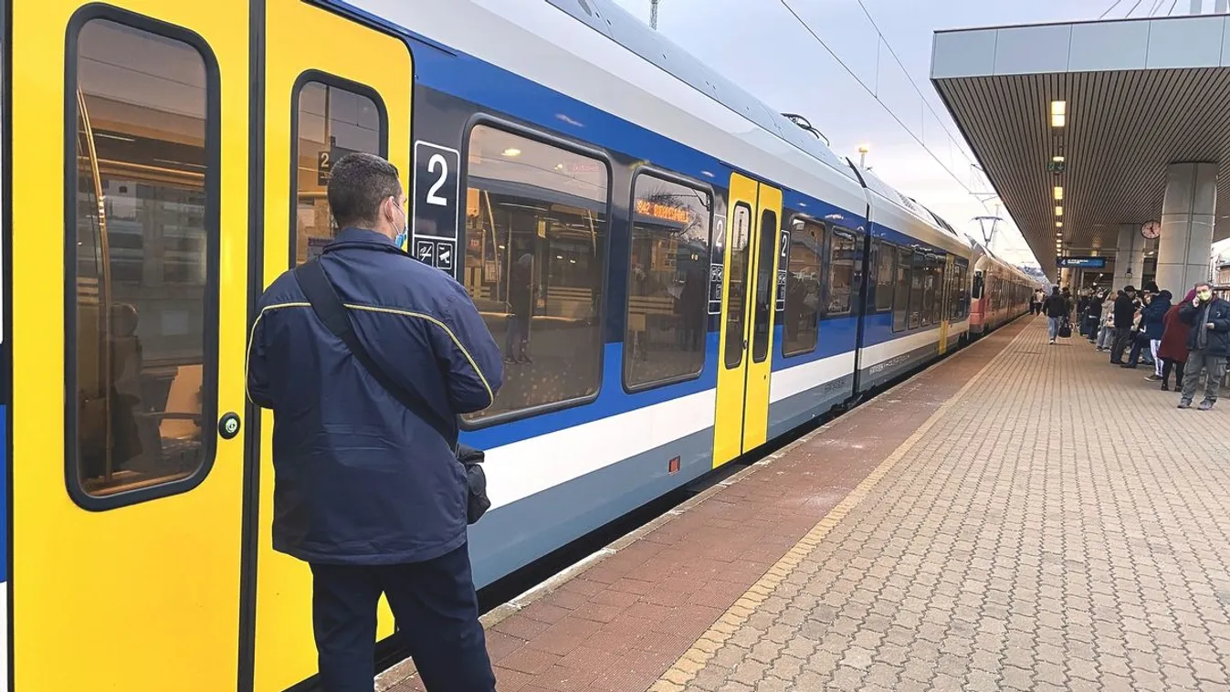 Ezt kell tudni a kerékpárosok és kutyások ingyenes utazásáról Budapesten